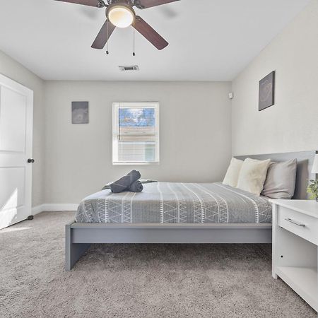 Cozy 2-Bedroom Retreat W/Wi-Fi & Keurig Coffee 亚特兰大 外观 照片