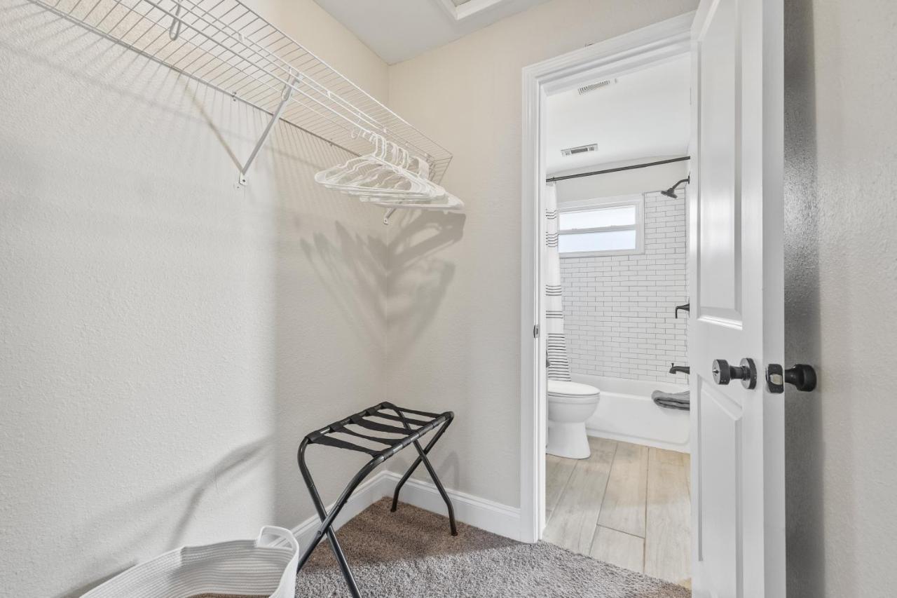 Cozy 2-Bedroom Retreat W/Wi-Fi & Keurig Coffee 亚特兰大 外观 照片